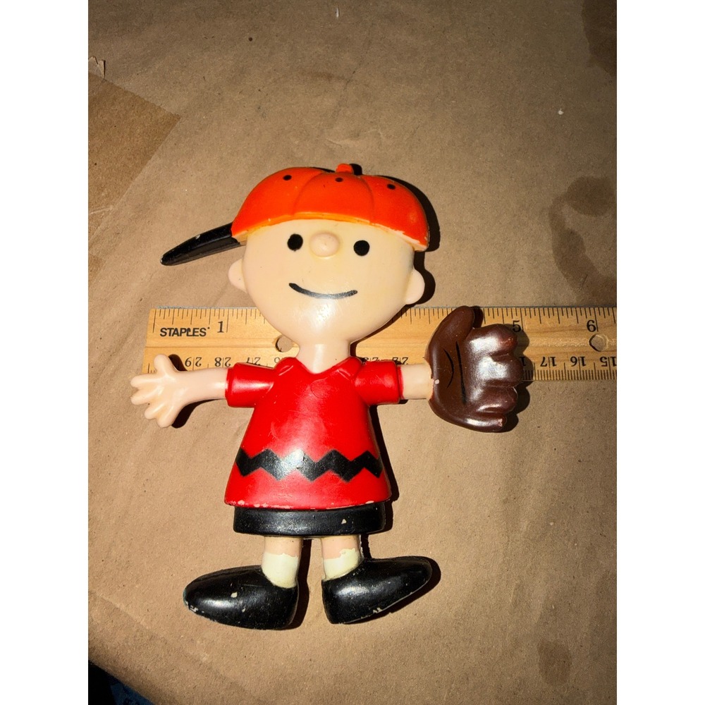 Vintage Charlie Brown‎ Baseball Figure Peanuts United Feature Syndicate 1950s 5"